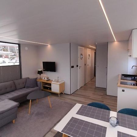 Hausboot Fjord Meeresbrise Mit Dachterrasse In Flensburg Exterior photo